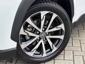 Toyota Corolla-cross thumbnail 60