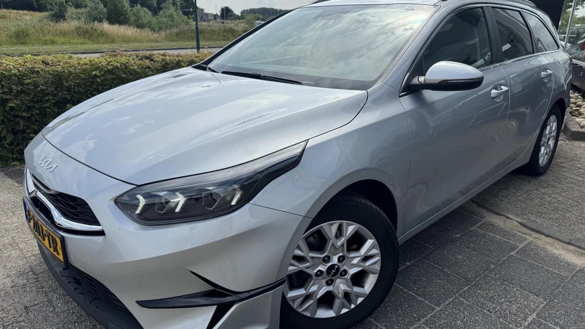 Kia Ceed-sportswagon — foto 1