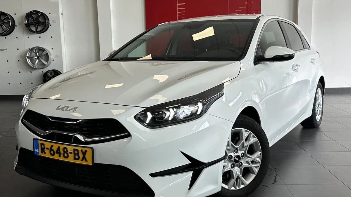 Kia Ceed — foto 1