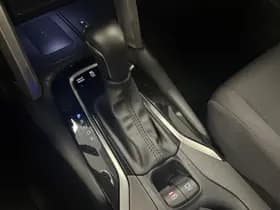 Toyota Corolla-cross thumbnail 16