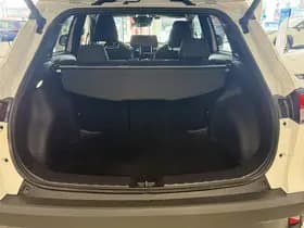 Toyota Corolla-cross thumbnail 45