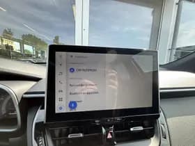 Toyota Corolla-cross thumbnail 16