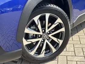 Toyota Corolla-cross thumbnail 18