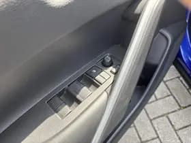 Toyota Corolla-cross thumbnail 56