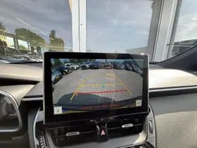 Toyota Corolla-cross thumbnail 9