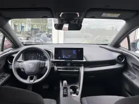 Toyota C-hr thumbnail 2