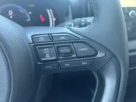 Toyota Yaris thumbnail 14