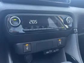 Toyota Yaris thumbnail 26