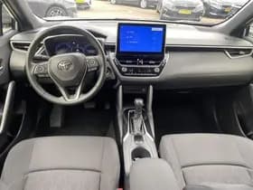 Toyota Corolla-cross thumbnail 75