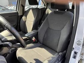 Toyota Yaris-cross thumbnail 66