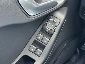 Ford Fiesta thumbnail 38