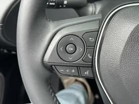 Toyota Corolla-cross thumbnail 16