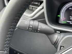 Toyota Corolla-cross thumbnail 18