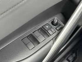 Toyota Corolla-cross thumbnail 29