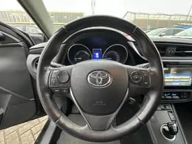 Toyota Auris thumbnail 12