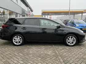 Toyota Auris thumbnail 33
