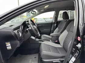 Toyota Auris thumbnail 38