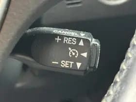 Toyota Auris thumbnail 47