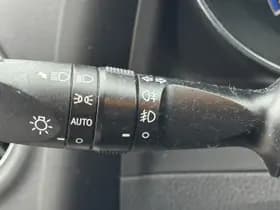 Toyota Auris thumbnail 9