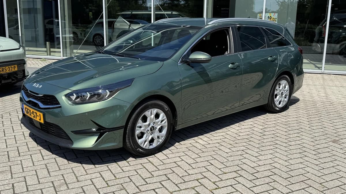 Kia Ceed-sportswagon — foto 1