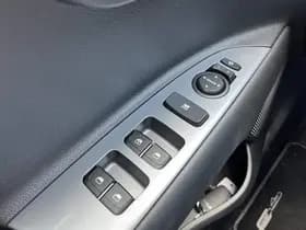 Kia Stonic thumbnail 80