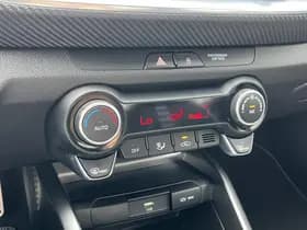 Kia Stonic thumbnail 86