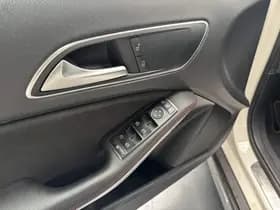 Mercedes-Benz Gla thumbnail 29