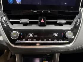 Toyota Corolla-cross thumbnail 19