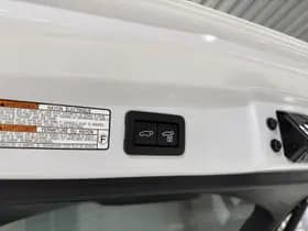 Toyota Corolla-cross thumbnail 29