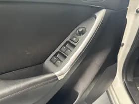 Mazda Cx-5 thumbnail 2