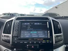 Toyota Land-cruiser thumbnail 106