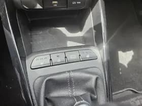 Kia Stonic thumbnail 5