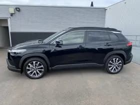 Toyota Corolla-cross thumbnail 4