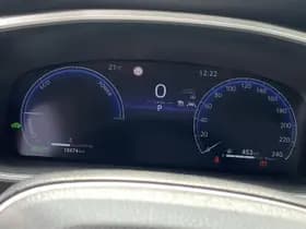 Toyota Corolla-cross thumbnail 32