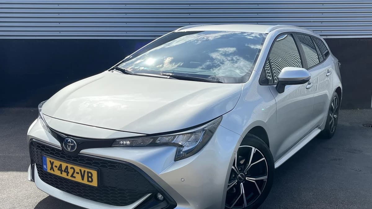 Toyota Corolla-touring-sports — foto 1