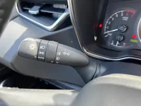 Toyota Corolla-touring-sports thumbnail 24