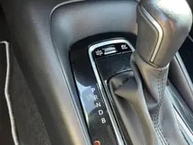 Toyota Corolla-touring-sports thumbnail 32