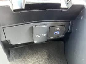 Toyota Corolla-touring-sports thumbnail 78