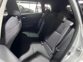 Toyota Corolla-cross thumbnail 51