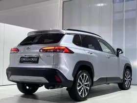 Toyota Corolla-cross thumbnail 8