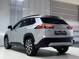 Toyota Corolla-cross thumbnail 9