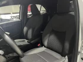 Toyota Yaris-cross thumbnail 45