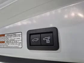 Toyota Corolla-cross thumbnail 37