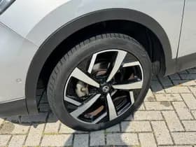 Nissan Qashqai thumbnail 4