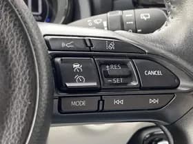 Toyota Yaris thumbnail 79