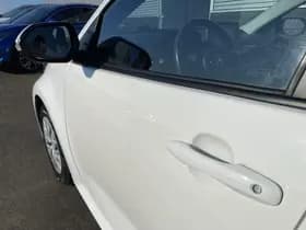 Toyota Yaris thumbnail 35