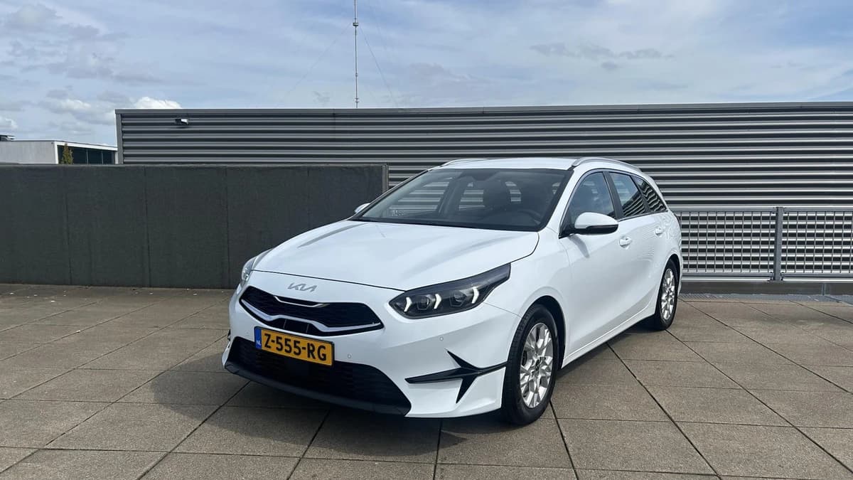 Kia Ceed-sportswagon — foto 1