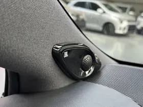 Toyota Corolla thumbnail 19