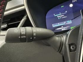 Toyota Corolla thumbnail 6