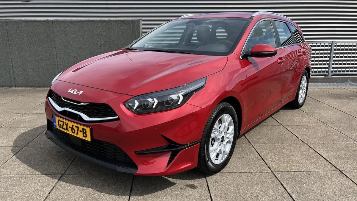 Kia Ceed-sportswagon — foto 1